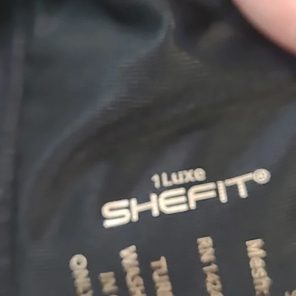 SHEFIT Black Women's 1 Luxe Adjustable Bra - Picture 9 of 10